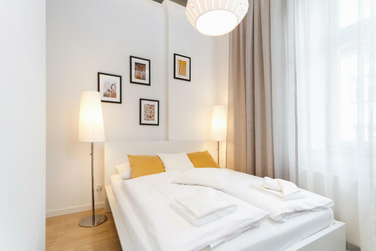 Apartment Krakow Arianska By Renters Prestige Ngoại thất bức ảnh