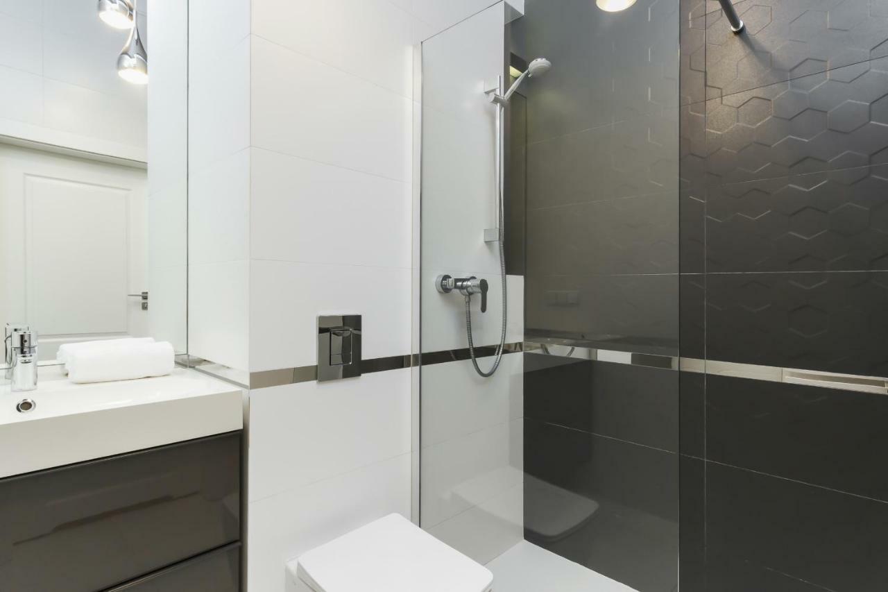 Apartment Krakow Arianska By Renters Prestige Ngoại thất bức ảnh